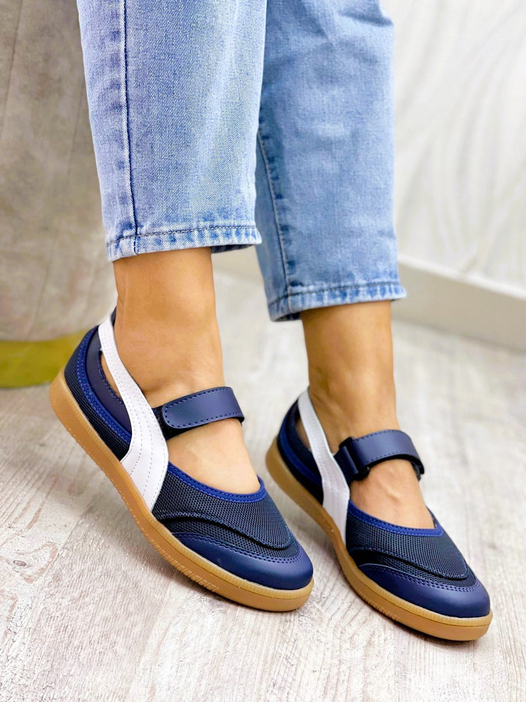 gid://shopify/MediaImage/24532735000670